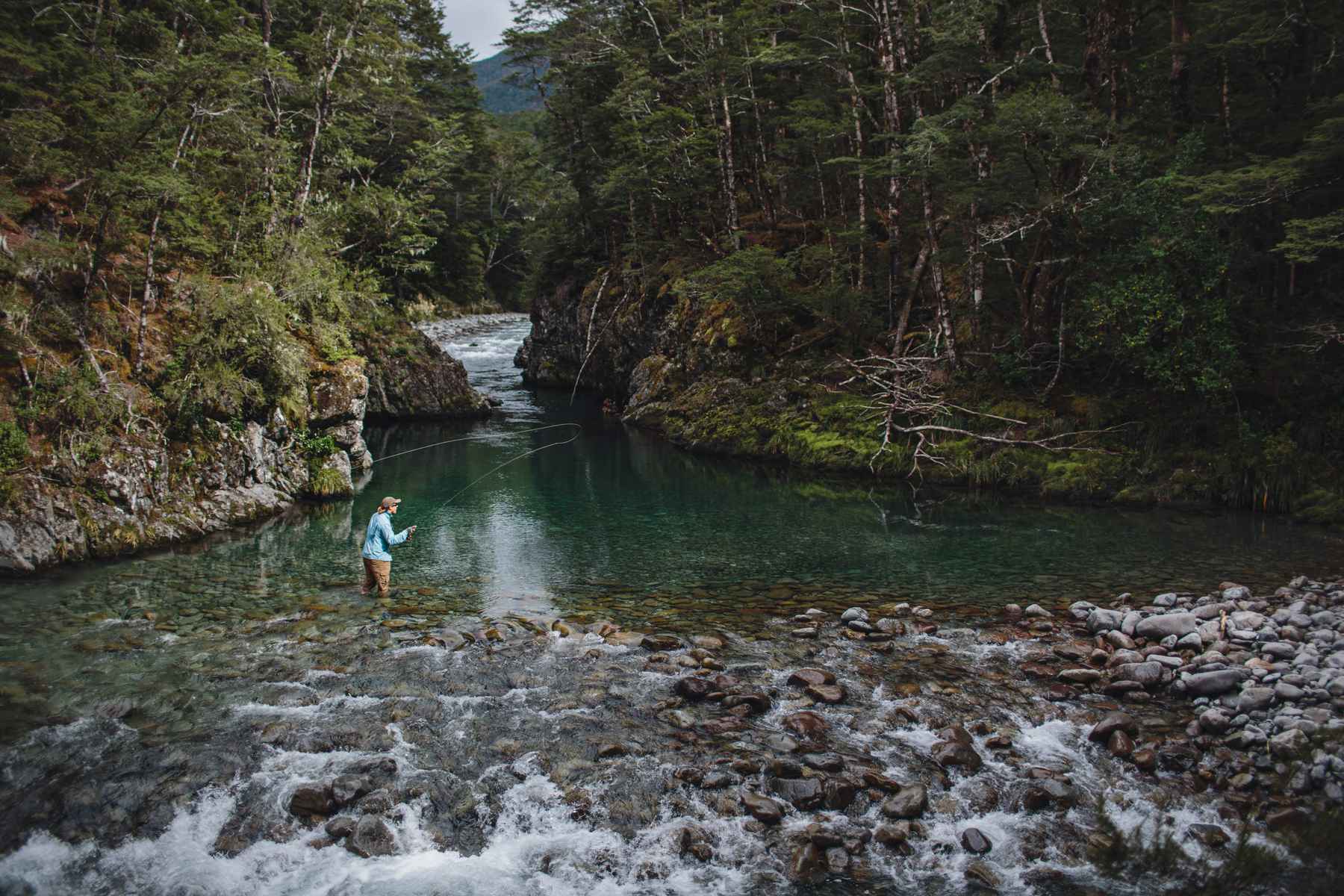 http://www.hatchmag.com/sites/default/files/styles/extra-large/public/field/image/New-Zealand-flyfishing-lifestyle-photography-3.jpg