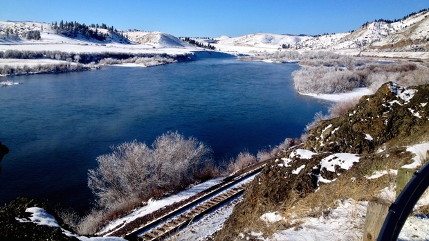 Photo: Mark Raisler, Headhunters Fly Shop. Missouri River Winter