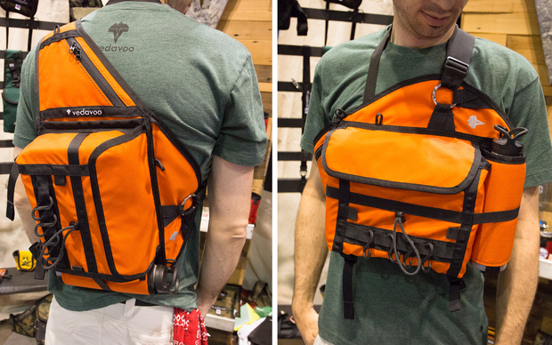 Scott Hunter demos the Vedavoo Tight Lines Beast Sling Pack. Vedavoo Tight Lines Beast Sling Pack