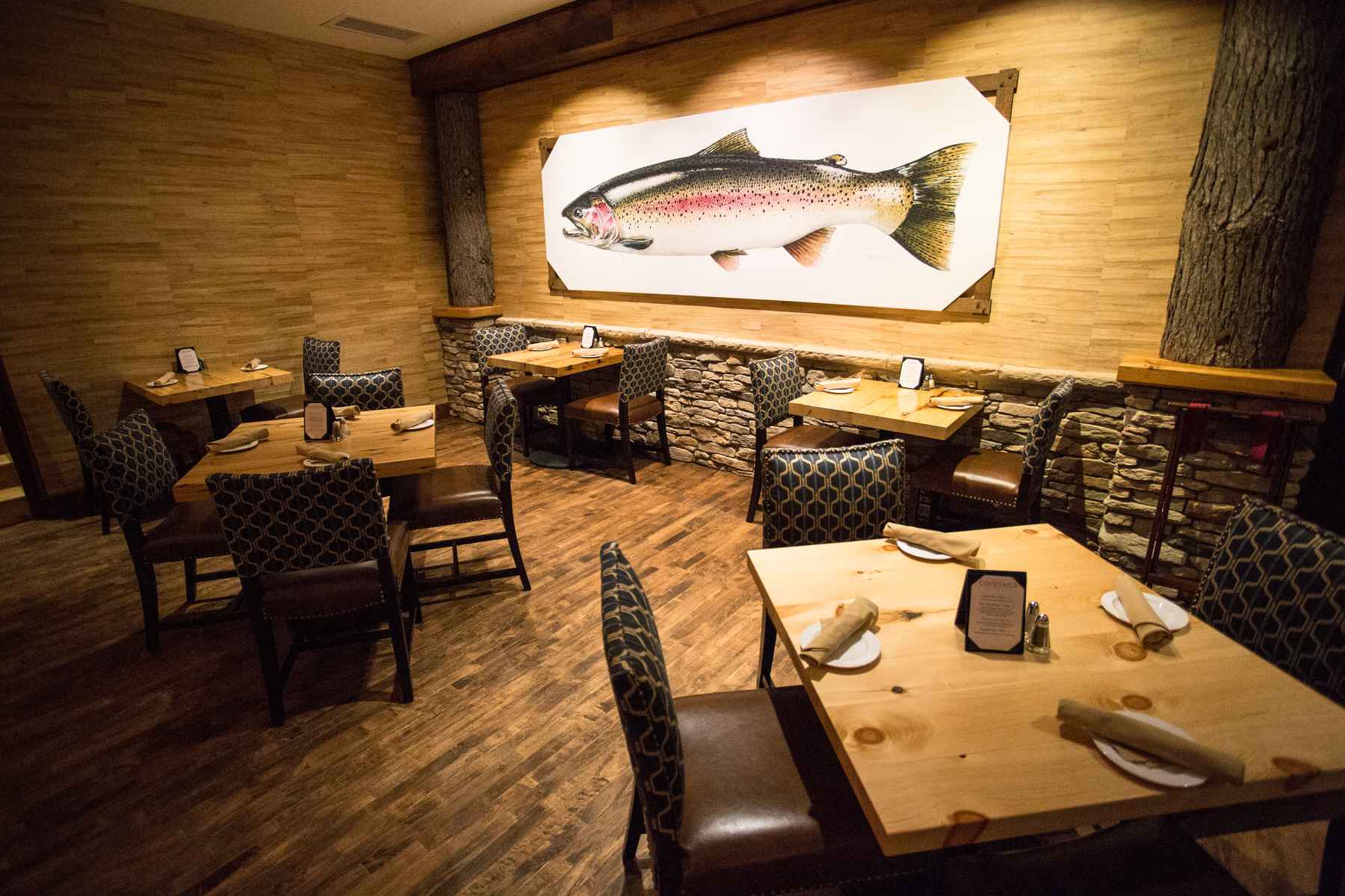 Tailwater Lodge - Restaurant