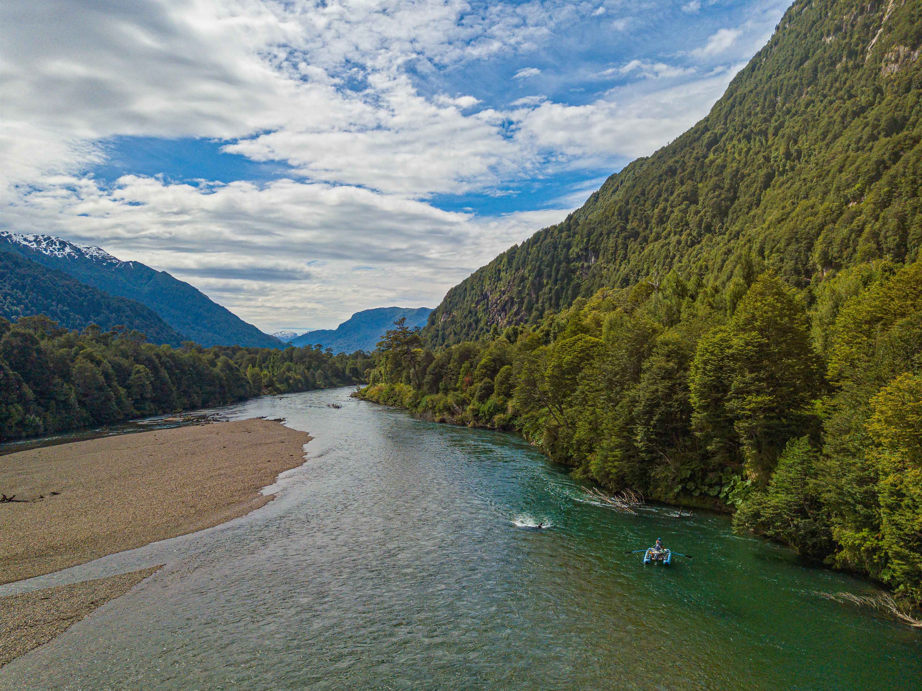 Floating Rio Blanco at the River of Dreams basecamp (photo: Earl Harper). rio blanco - chile - river of dreams basecamp