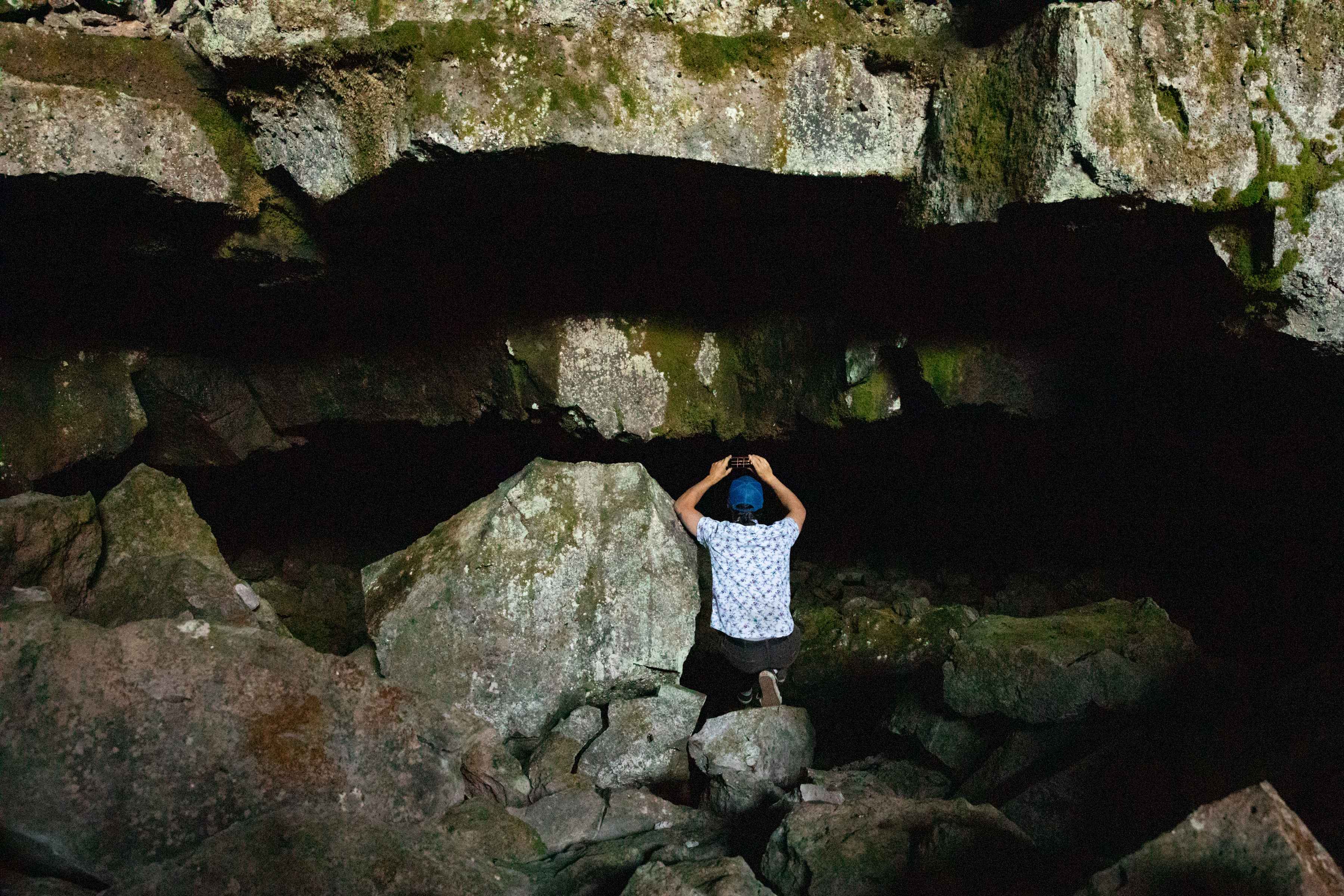 cave medicine lake highlands