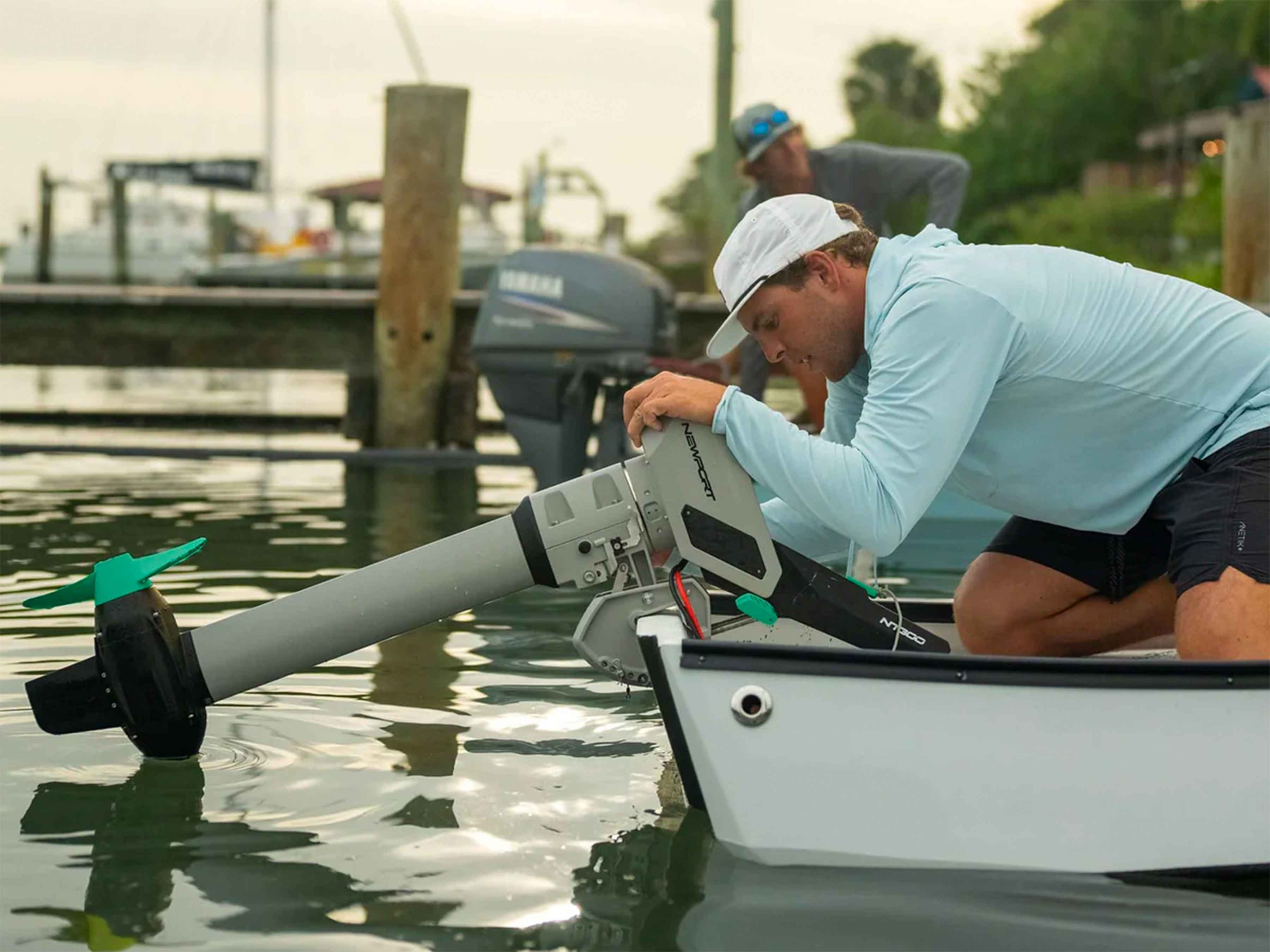 Newport NT300 electric outboard motor