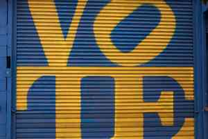 vote love sign