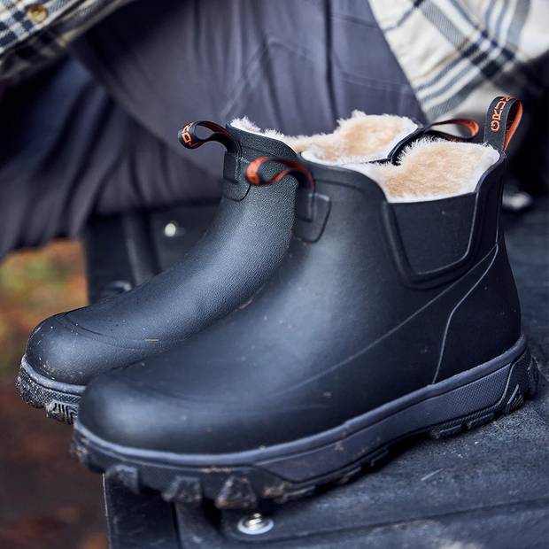 Photo: Grundens. grundens deviation sherpa ankle boot