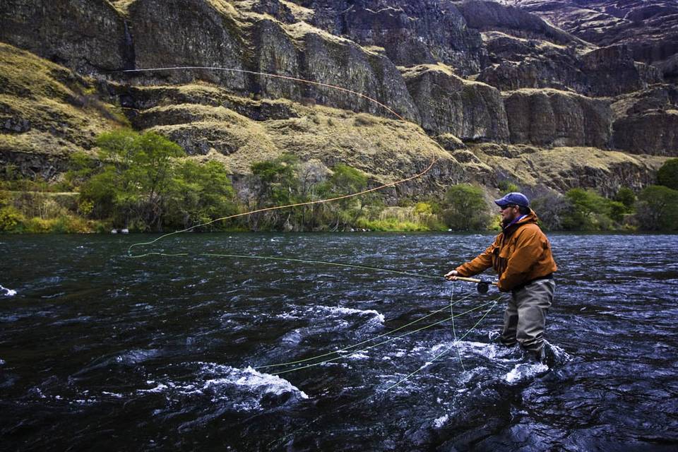 4TH PRIZE WINNER - Deschutes Snap-T - by Beau Purcel