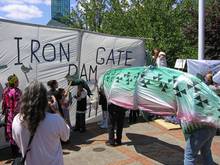 iron gate dam protest